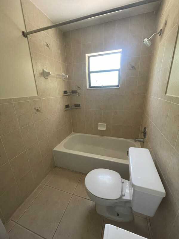 Building Photo - 16xx Barbarie Ln