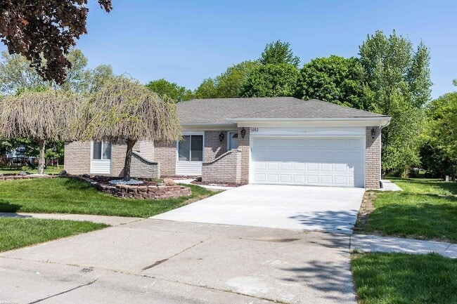 Building Photo - 5043 Tyler Dr