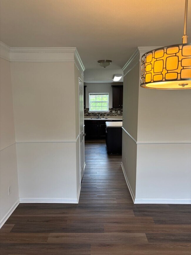 Building Photo - 2703 Golden Rose Lane
