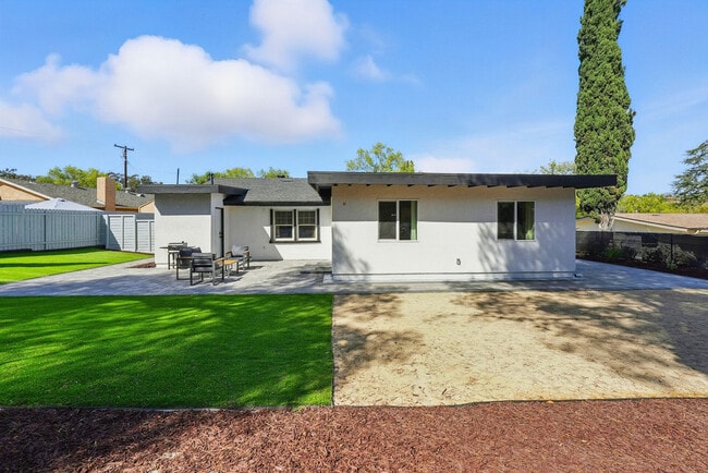 Building Photo - 12311 Witt Rd