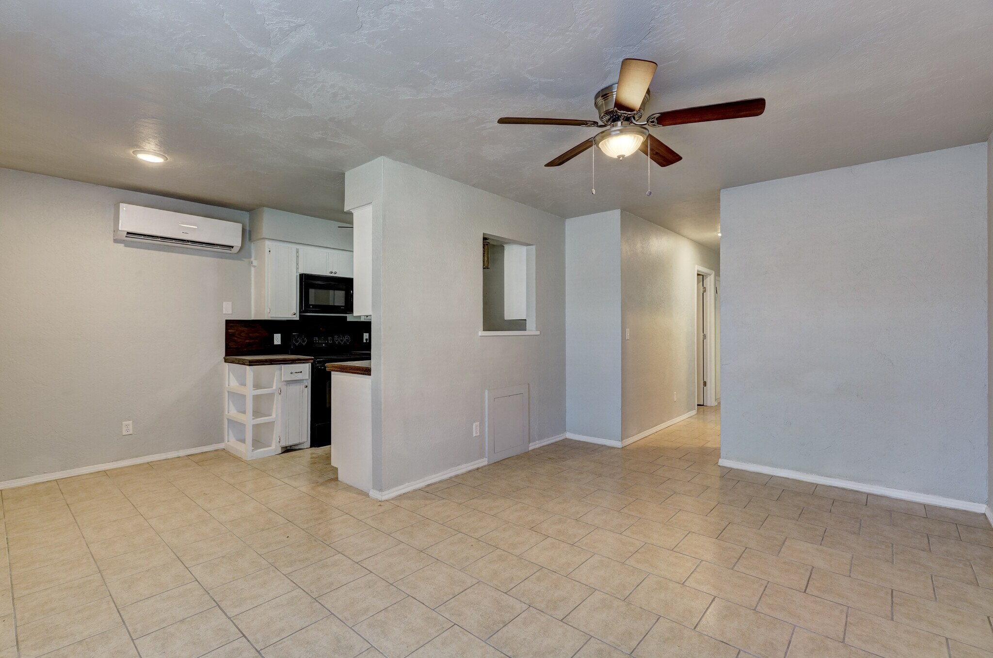 Living/Kitchen - 1410 NW 10th Street