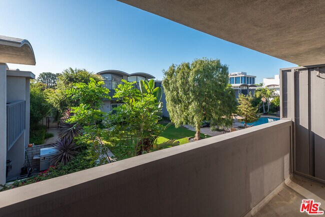 Building Photo - 13233 Fiji Way