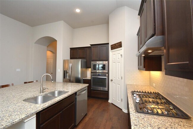 Building Photo - 142 Venice Cove