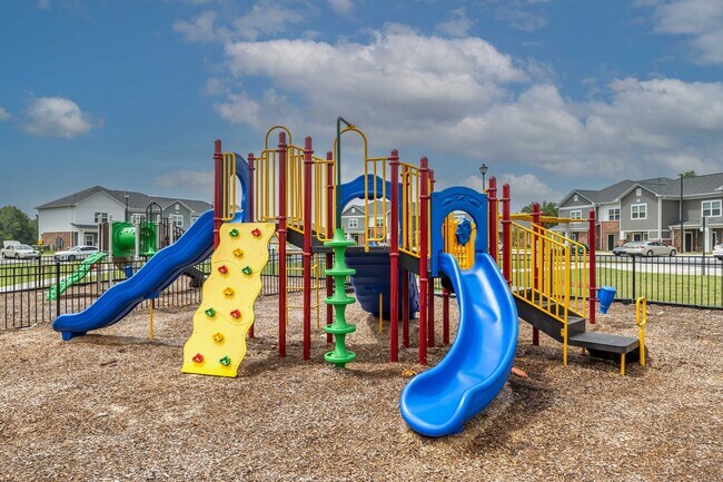 Building Photo - Windsor Crossing