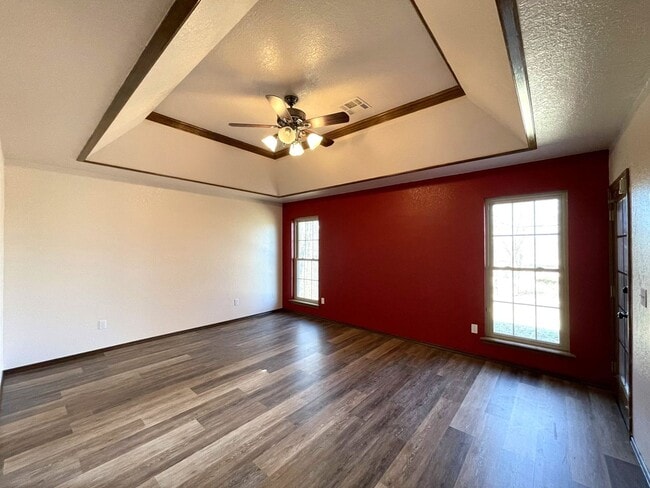 Building Photo - 12409 Hastings Rd