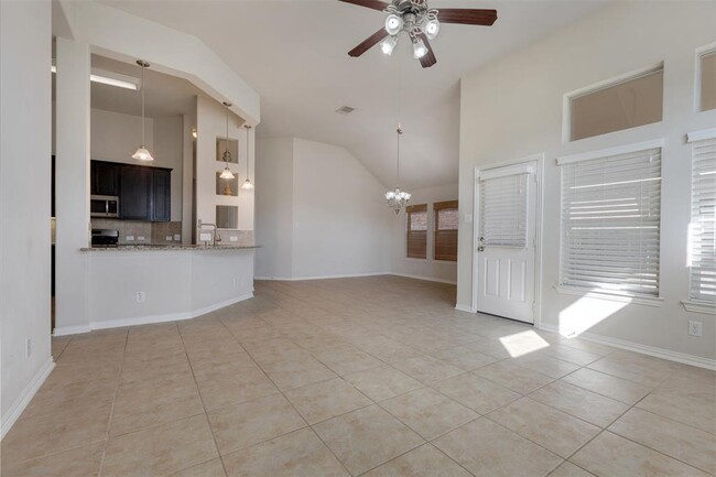 Building Photo - 2403 Snowy Egret Drive