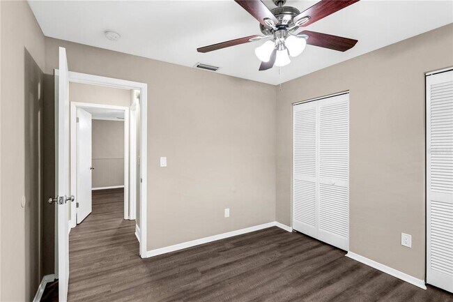 Building Photo - 11911 Hickorynut Dr