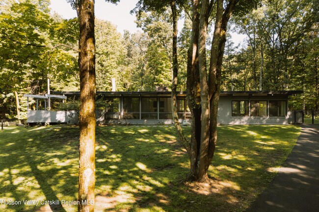 Building Photo - 191 Ridge Rd