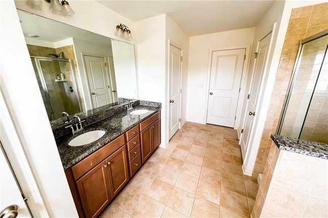 Building Photo - 602 Lofty Ln