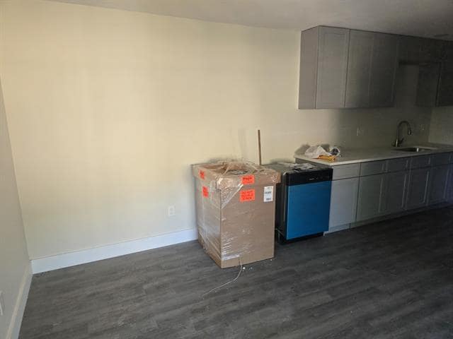 Building Photo - 121 Windom St