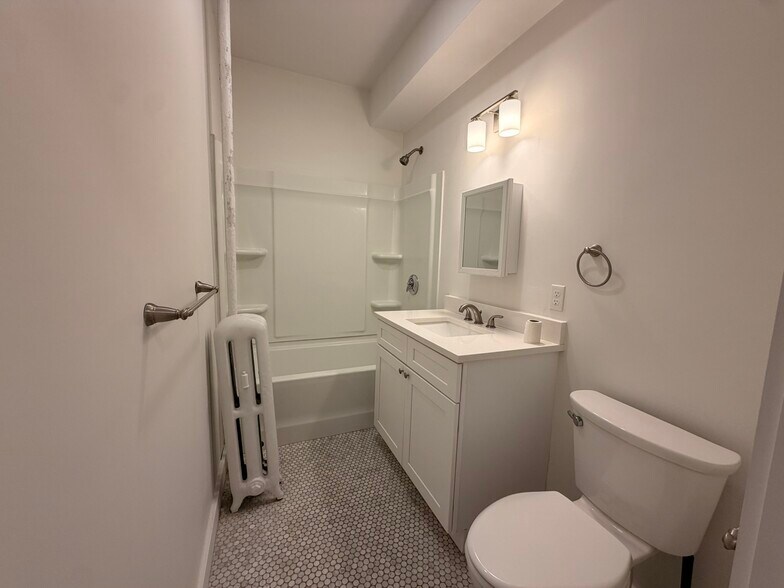 Building Photo - 74 Mora St