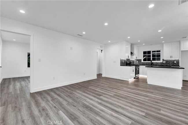 Building Photo - 7841 Beck Ave