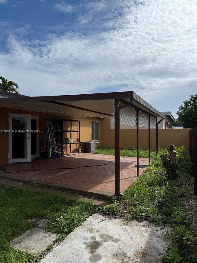 Building Photo - 13030 SW 49th Terrace