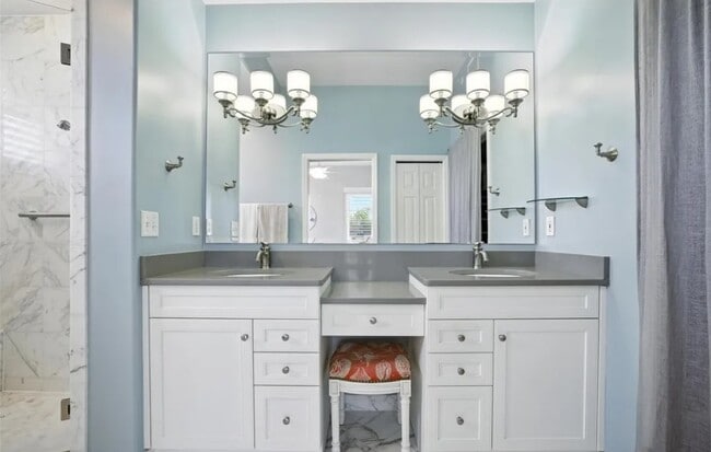 Building Photo - 17020 Willowcrest Way