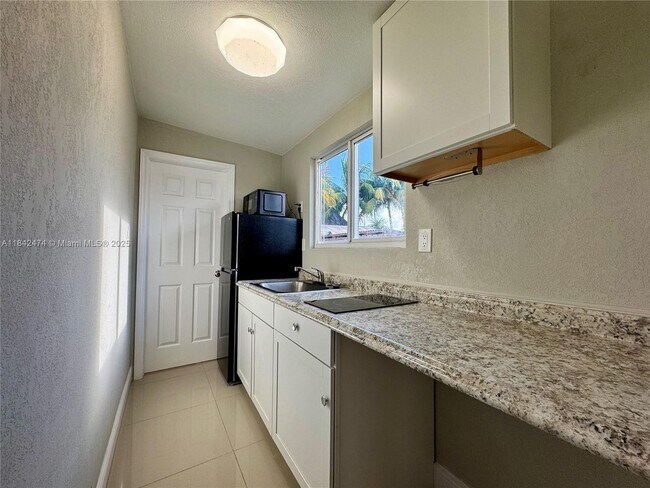 Building Photo - 14850 SW 159th St