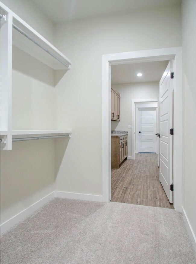 Building Photo - Gorgeous Newer Construction 4 Bedroom Home In The Highly Desirable Chisholm Ranch Subdivision!