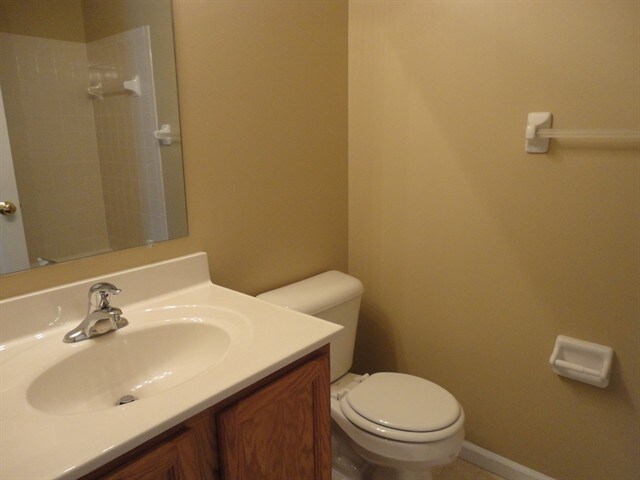 Building Photo - 509 Lake Front Dr