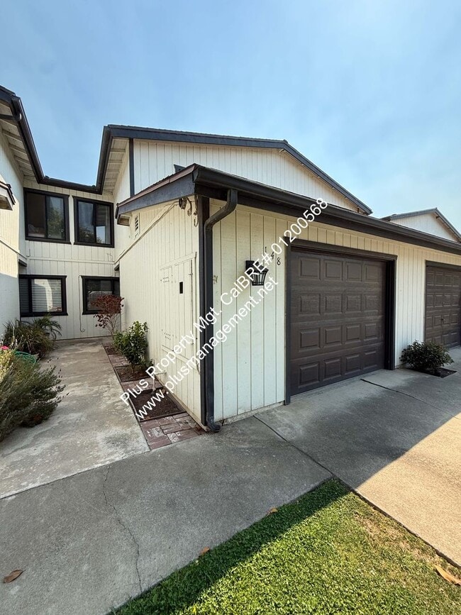 Building Photo - Old Orcutt Two Story Condo with One Car Ga...