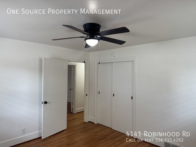 Building Photo - 4141 Robinhood Rd