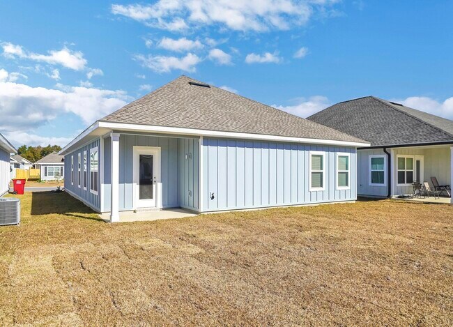 Building Photo - 217 Lyla Ln