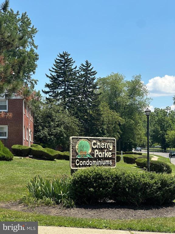 Building Photo - 131 Cherry Parke