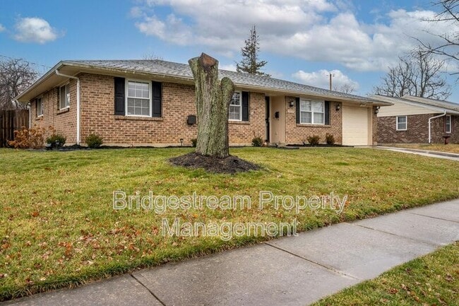 Building Photo - 5209 Pitcairn Rd