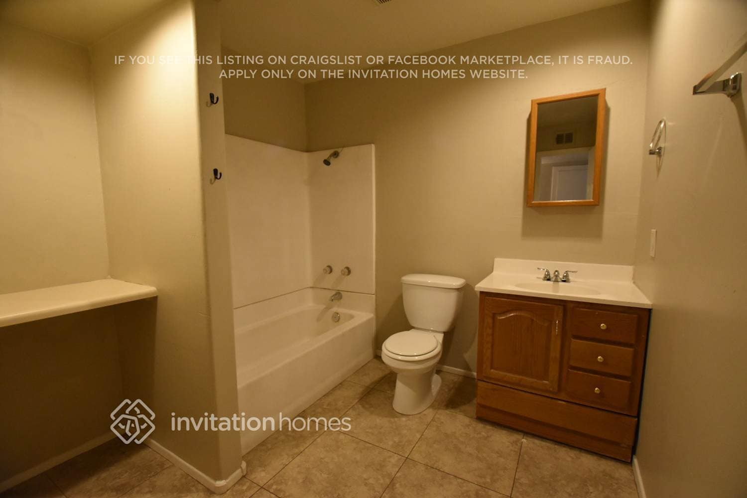 Building Photo - 5924 W Orange Dr