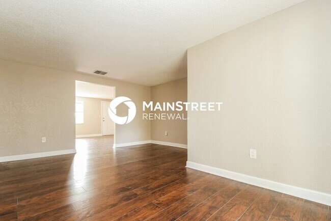 Building Photo - 3 Bedroom Pet-Friendly Home in New Port Richey, FL with Main Street Renewal