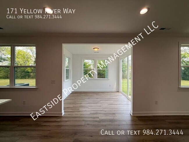 Building Photo - 171 Yellow River Wy