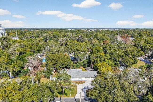 Building Photo - 423 E 10th Ave