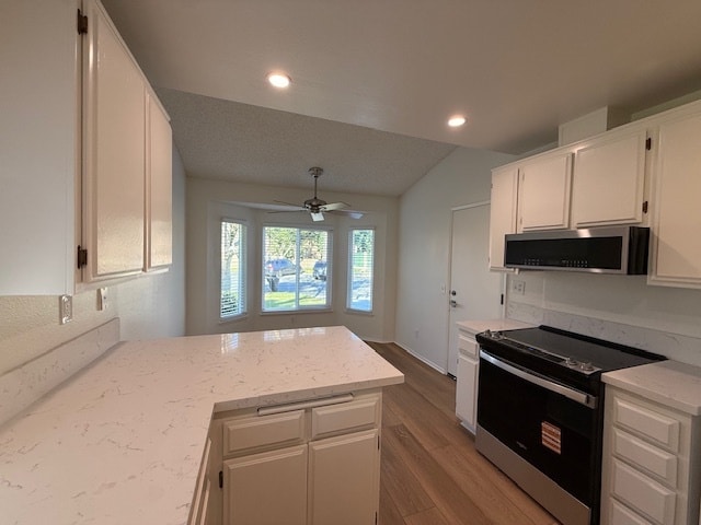 Building Photo - 641 S Iron Horse Ln