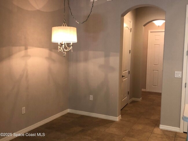 Building Photo - 3225 Sedge Dr