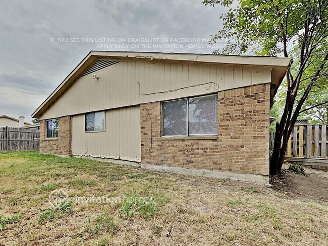 Building Photo - 7963 Southbrook Cir