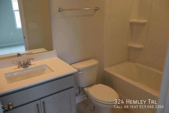 Building Photo - 324 Hemley Trl