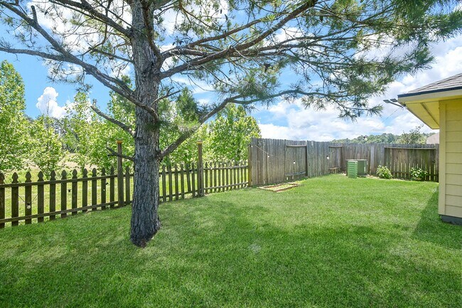 Building Photo - 16814 Ranger Ridge Dr