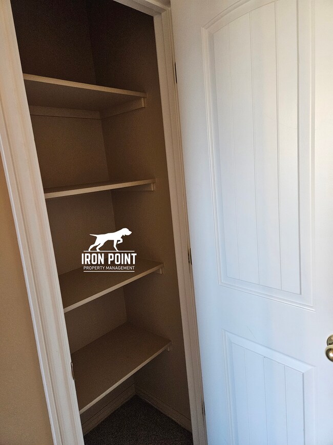 Building Photo - ELD4017