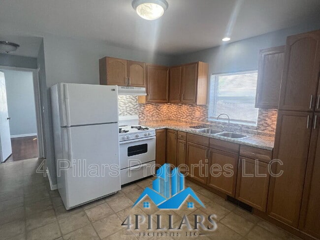 Building Photo - 2612 Vine Ct