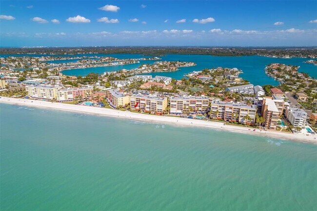 Building Photo - 16550 Gulf Blvd