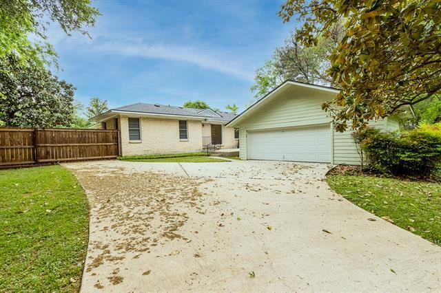 Building Photo - 5731 Berkshire Ln