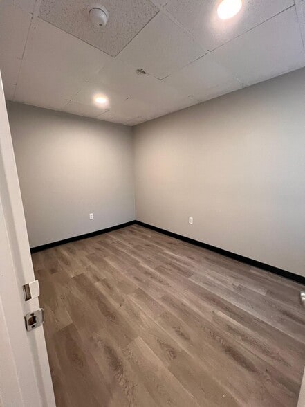 Building Photo - 2710 N Taylor St