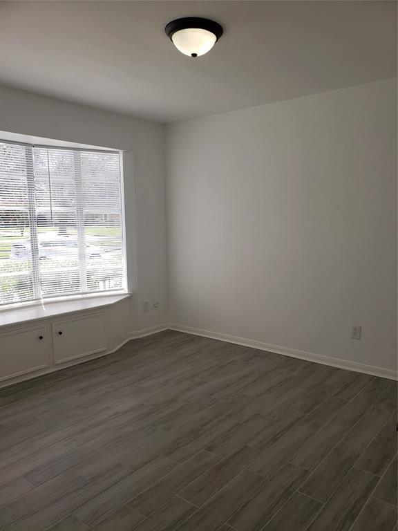 Building Photo - 9418 Brooding Oak Cir