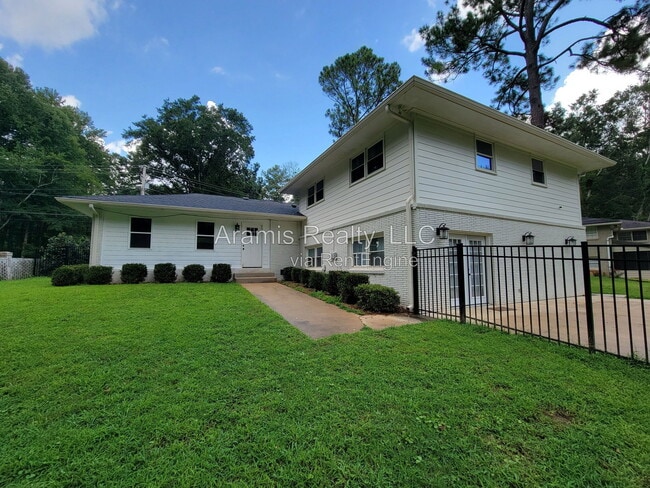 Building Photo - 2376 Spring Creek Rd