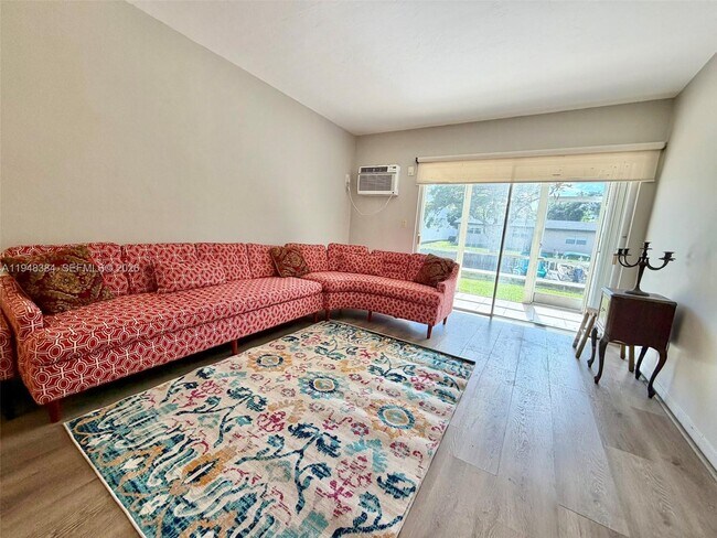 Building Photo - 13105 Ixora Ct