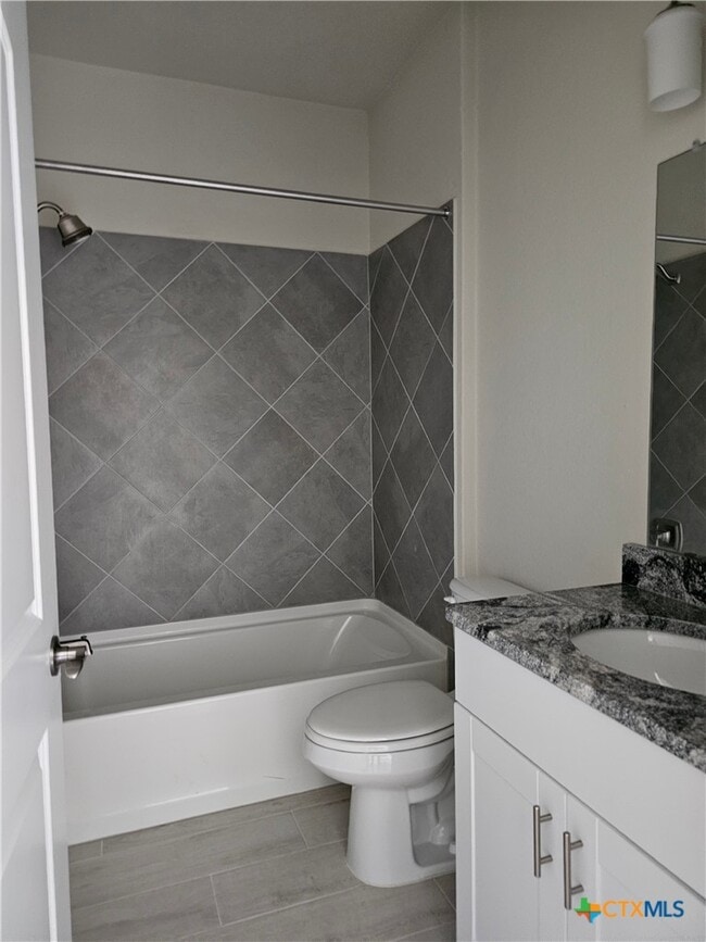 Building Photo - 512 Hoot Owl Ln S