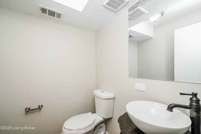 Building Photo - 8603 Honor Ave