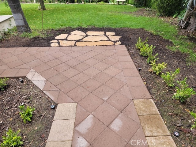 Building Photo - 10071 Highcliff Dr