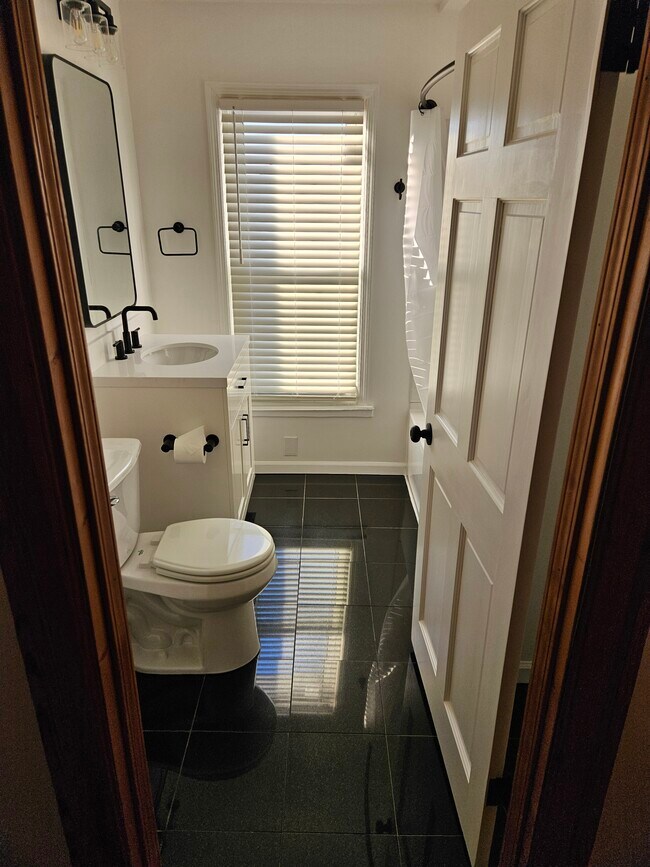 Building Photo - 3154 Van Alstyne St