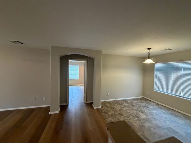 Building Photo - 6829 E San Tan Way