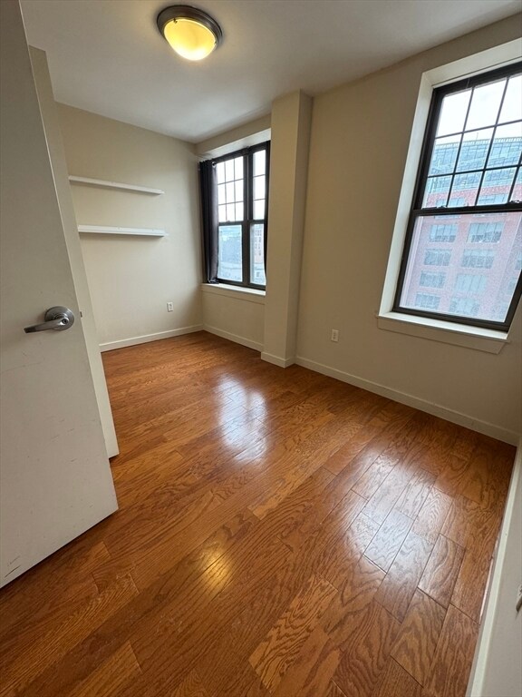 Building Photo - 534 Commonwealth Ave