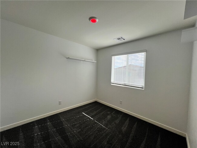 Building Photo - 12743 Epperly St